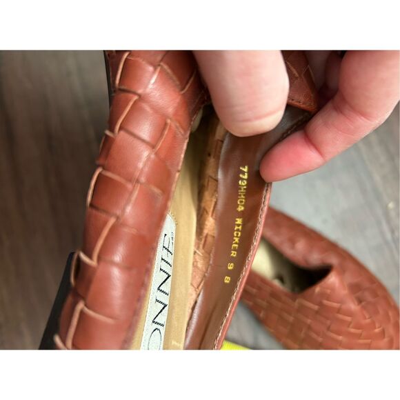 Connie Wicker Woven Slip-On Brown Shoes, Size 9 - Picture 8 of 9